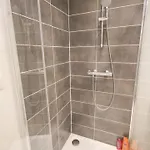Centre - Superb Equipped Studio!